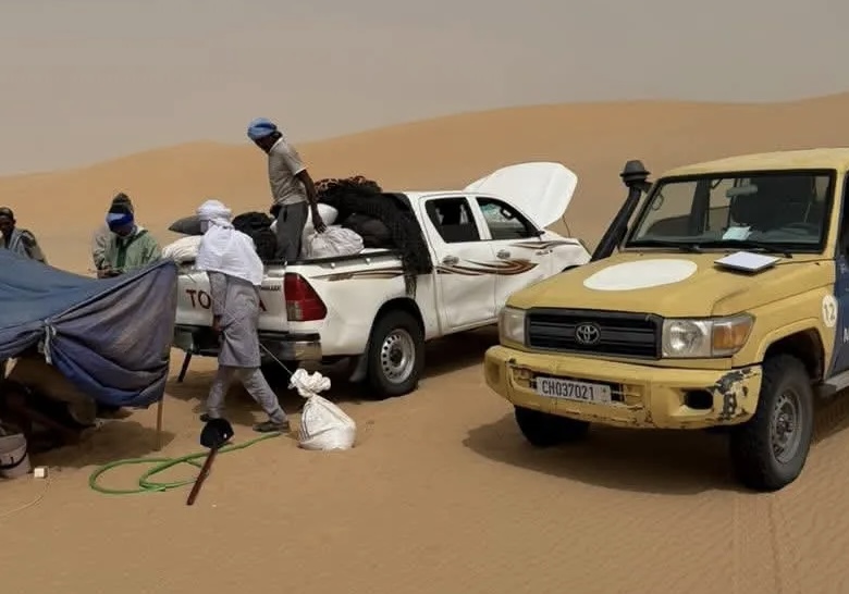 إنقاذ ستة منقبين تعطلت سيارتهم في صحراء اكليب أندور